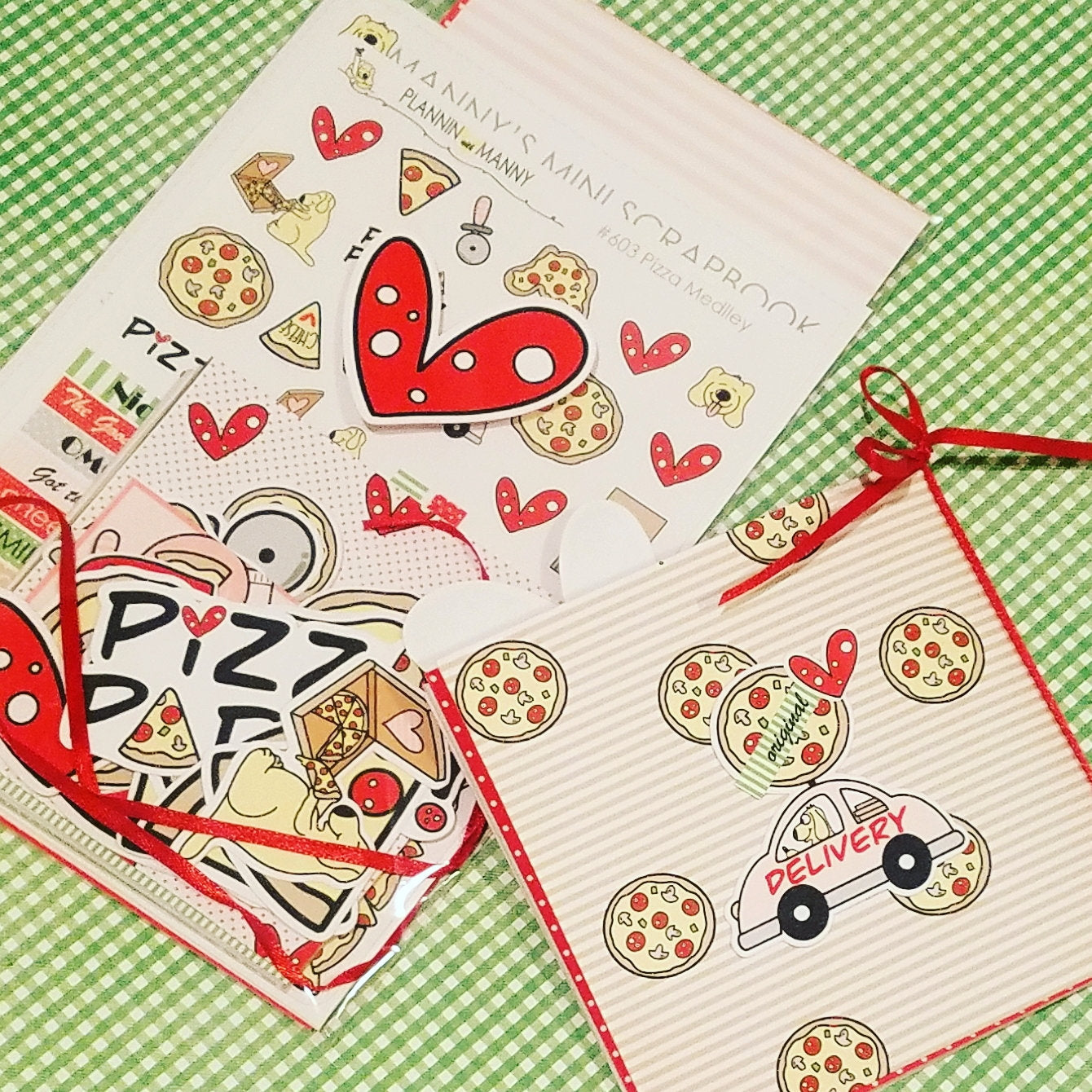 MS540 MINI SCRAPBOOK KIT- Pizza Party Collection